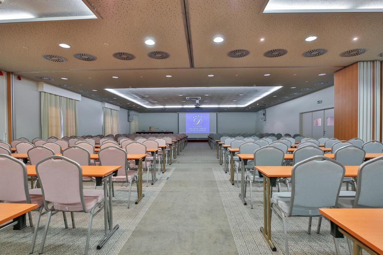 Lh Hotel Dvorak Tabor Congress & Wellness Εξωτερικό φωτογραφία
